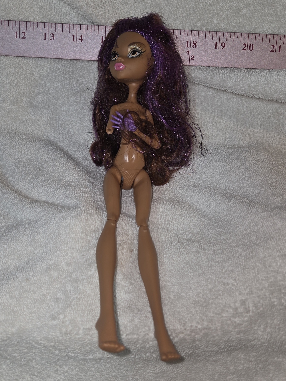 Monster High Clawdeen Bait Purple-Accented Brown Doll